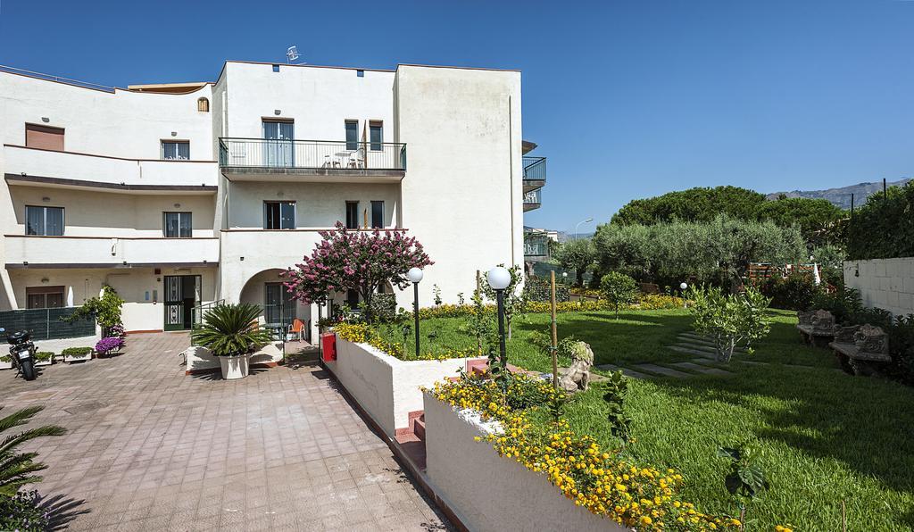 Villa Collina Джардини-Наксос Экстерьер фото