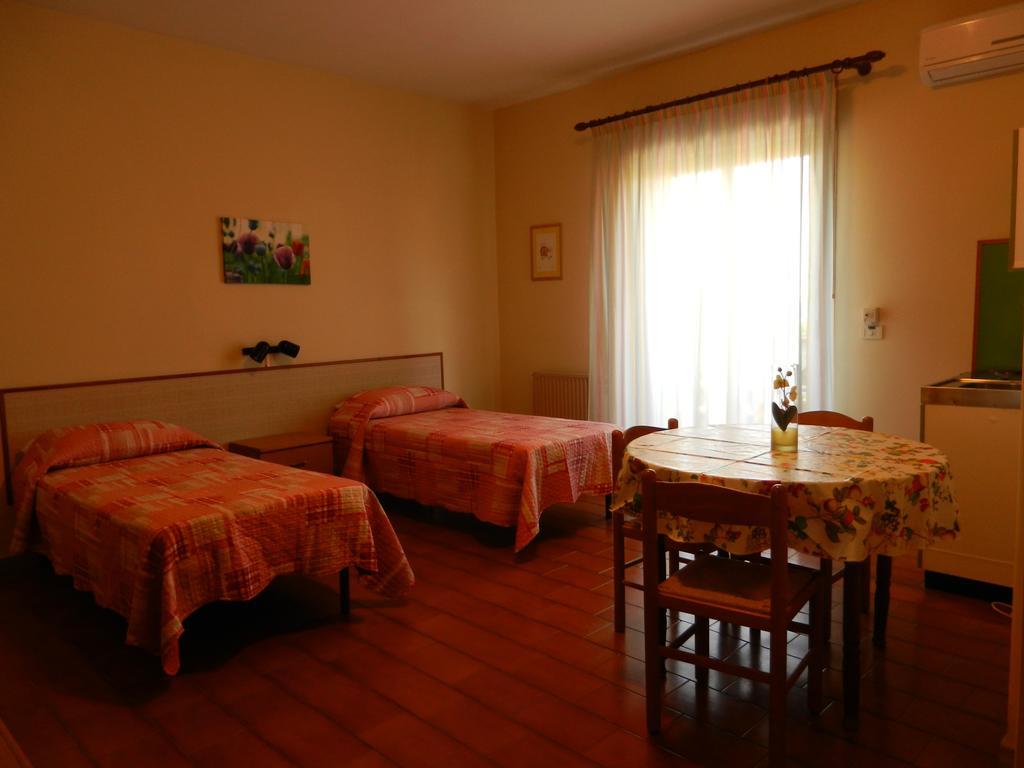 Villa Collina Джардини-Наксос Номер фото